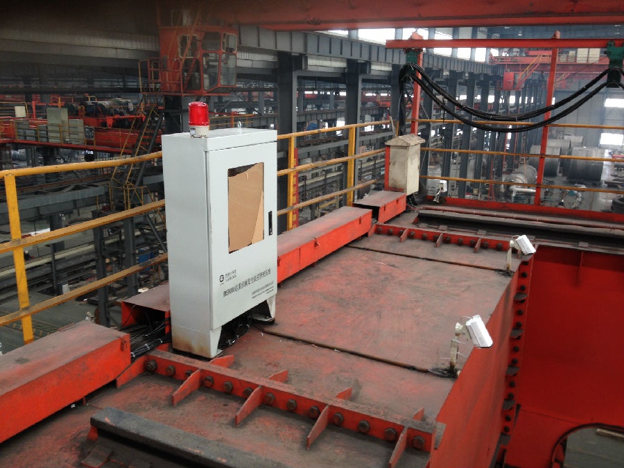 南京某冶金公司安裝門(mén)式起重機(jī)安全監(jiān)控系統(tǒng)三