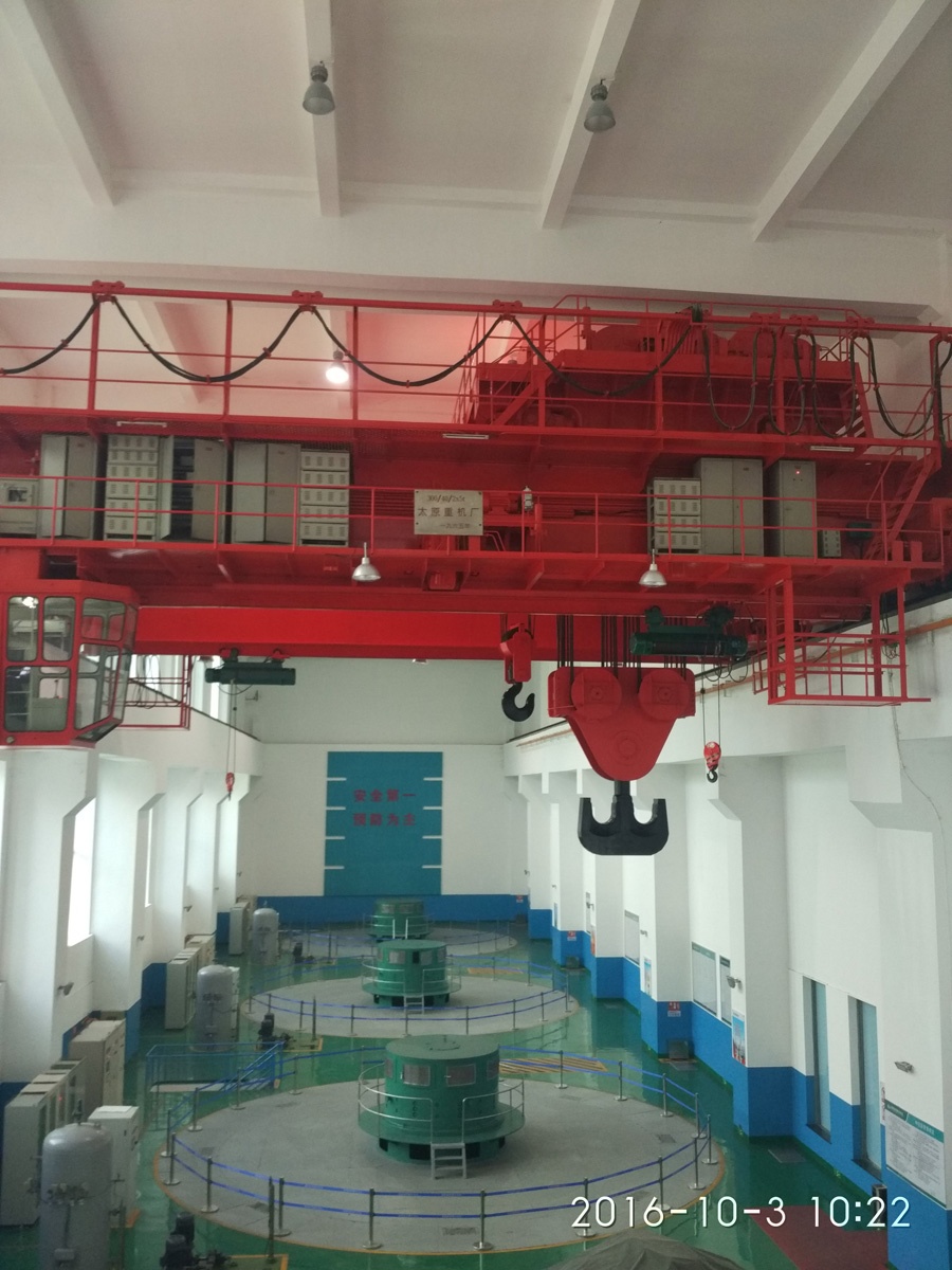 起重機(jī)安全監(jiān)控系統(tǒng)現(xiàn)場照片七