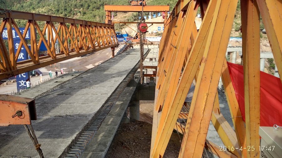 曲靖安裝架橋機安全監控管理系統現場三